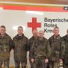 Reservisten des Kreisverbindungskommandos Bamberg-Land haben das Rotkreuzhaus in Ebern besichtigt. In dem Gebäude, in dem nun die BRK-Rettungswache untergebracht ist, befand sich zu Bundeswehrzeiten das Sanitätsgebäude. Stellvertretender BRK-Bereitschaftsleiter Daniel Brunnhuber (links) führte die Reservisten unter Leitung von Oberstleutnant d. R. Volker Rippel (rechts) und Oberstabsfeldwebel d. R. Christian Napp (Zweiter von links), Kreisorganisationsleiter Oberfranken-West, durch das Gebäude.