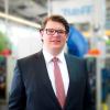 Hat viel vor: Erst 2014 hat Maximilian Pfeifer die Führung bei der Gersfelder Metallwaren GmbH übernommen. Um 35 Angestellte auf 275 wuchs seitdem die Belegtschaft in dem expandierenden Betrieb an. Hat viel vor: Erst 2014 hat Maximilian Pfeifer die Führung bei der Gersfelder Metallwaren GmbH übernommen. Um 35 Angestellte auf 275 wuchs seitdem die Belegtschaft in dem expandierenden Betrieb an.
