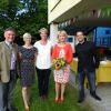 Lob von allen Seiten bekam die Kindergartenleiterin Christine Sendner (Bildmitte) beim Festakt zum 125-jährigen Bestehen der Einrichtung. Von links Bürgermeister Peter Kornell, Elternbeiratsvorsitzende Katharina Felton, Landrätin Tamara Bischof und Elternbeiratsmitglied Cengiz Zarbo.