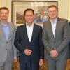 Nach der Vertragsunterzeichnung: (von links) Fabian Hoppe (Controller Divisionen bei Weidmüller), Michael Matthesius (Leiter der Division Automation Products & Solutions bei Weidmüller), Achim Schreck (geschäftsführender Gesellschafter von GTI), Jörg Timmermann (Finanzvorstand und Sprecher des Vorstands von Weidmüller) und Jochen Rafalzik (Leiter der Bereiche M&A sowie Compliance bei Weidmüller).