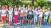 Nach der Verkehrs- und Gesundheitserziehung, der Musik, der Kunst und der Literatur stand in der vergangenen Woche besonders der Sport im Fokus an der Grundschule Untereßfeld. Die Bundesjugendspiele 2018 waren zu absolvieren, die sportlich und logistisch sehr gut vorbereitet worden. Der Bereich Ausdauerlauf wurde bereits im Vorfeld im Sportunterricht durchgeführt. Nun war ein Dreikampf mit Weitsprung, Weitwurf und 50-Meter-Lauf zu absolvieren. Die Rektorin Anja Erhart überreichte vor versammelter Mannschaft insgesamt 73 Urkunden: 27 Teilnehmerurkunden, 25 Siegerurkunden und 21 Ehrenurkunden was soviel bedeutet, dass 29 Prozent der Grundschüler eine Ehrenurkunde erhielten und somit das Maximalziel erreichten: (hinten von links) Max Russwurm (Klasse 3), Lennox Palm (2), Anna-Lena Eberlein (4), Emily Müller (4), Lara Bardroff (4), Anna Werner (4), Hannes Fell (4), Ben Schneier (3), Jonathan Gerstner (3), Ole Albert (2), Mathilda Bötsch (3). (vorne von links) Paul Ditterich (1), Lia Rückert (1), Sina Pelzl (1), Noah Werner (2), Hannes Götz (3), Ben Hanf (2), Rike Albert (3), Jonas Schwab (1), Julius Bötsch (1), Jonas Wiesner (1).