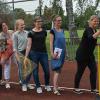 Stabwechsel an der Grundschule Röttingen: Designierte Schulleiterin Simone Stachel, die das engagierte Kollegium der Grundschule Röttingen hinter sich weiß, empfängt das Staffelholz aus den Händen ihres Vorgänger Wolfgang Schmock, der seine schulische Vergangenheit hinter sich weiß.
