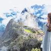 Stefanie Pröstler-Meckel hoch über der peruanischen Inkastadt Macchu Pichu in den Anden.