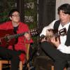 Das Duo „Café del Mundo”, hier bei einem Auftritt in Marktheidenfeld vor fünf Jahren, spielt am Sonntagabend im Stadtgärtchen: Alexander Kilian (links) und Jan Pascal.