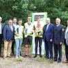 Die besten Schülerlotsen Bayerns wurden in Nürnberg ausgezeichnet. Im Bild von links: Wolfgang Gerstberger, Staatssekratär Gerhard Eck, Jürgen Wolz, Jurai Halfmann aus Karlstadt, Luis Albert, Lucas Delatron, Thomas Bauer, Roman Fertinger und Peter Starnecker.