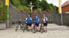 Nach einem sehr anstrengenden Aufstieg bei über 35 Grad ging es nach einem kurzen Gebet am Freialtar im Kloster den Berg hinunter: auf dem 371 Jahre alten Weg zurück bis Würzburg. v.l. Michael Weilnhammer, Florian Baumgartner, Andreas Baumgartner Foto: Elfriede Streitenberger 