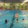 Noch offen: Das marode Schulbad in der Walle-Schule. Nun wurde bekannt, dass das geplante Nordbad als Ersatz teurer wird. Foto: Patty Varasano