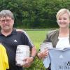 Ehrung für die fairsten Teams der vergangenen Saison: (von links): BFMA-Vorsitzende Helga Schmitt, Hans Bruder (ETSV Würzburg III), Theresa Krapf (DJK Stadelschwarzach) und der Bezirksvorsitzende Jürgen Pfau.