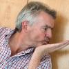 Michael O'Leary blödeltsich schon mal durch Interviews.