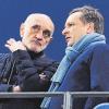 Angespannte Stimmung: Hannovers Vereinspräsident Martin Kind (links) ist bis jetzt an der „50+1“-Regel gescheitert, Manager Horst Heldt wollte 96 verlassen und zweimal zurückgepfiffen. Immerhin haben die Fans zur neuen Spielzeit wieder die volle Unterstützung versprochen.