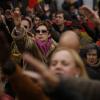 Ein verstörender Anblick: Franco-Anhänger am Sonntag bei einer Demonstration in Madrid. In Spanien ist der Faschistengruß, anders als in Deutschland, nicht verboten. An diesem Dienstag, am Todestag des Diktators, werden rechtsextreme Aufmärsche an dessen Grabstätte erwartet.