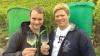 Winzer Christian Stahl (links) und Sternekoch Michael Philipp im Weinberg bei Sommerhausen. 