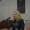 Unter dem Bildnis des Namenspatrons der Schule. Die neue Schulleiterin der Jakob-Preh-Schule Christine Götz. Unter dem Bildnis des Namenspatrons der Schule. Die neue Schulleiterin der Jakob-Preh-Schule Christine Götz.
