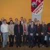 Die Geehrten (von links): Ehrenobmann Horst Schatz; Bernd Brand, FC Schallfeld (20 Jahre); Vizepräsident BFV Jürgen Pfau; Thomas Desch Lehrwart; Verbandsschiedsrichterobmann Moritz Walter; Christian Kemmer, TSV Markt Bibart (15 Jahre); Martin Hellert, FC Lindach (15 Jahre); Hasan Dukellaj, TSV Gernach (10 Jahre); Jürgen Ruß, SV Mönchstockheim (10 Jahre); Helmut Brand FC Schallfeld (50 Jahre); Michael Dotzel, TSV Heidenfeld (10 Jahre); Udo Lenhard FC Lindach (25 Jahre) ; Jürgen Rebhann, SV Oberscheinfeld (15 Jahre); Max Burlein TSV Abtswind (15 Jahre); Martin Göbel, FC Lindach (15 Jahre) Michael Krapf FC Fahr (25 Jahre); Siegmar Kowalik FC Donnersdorf (25 Jahre); Thomas Barget VfL Volkach (25 Jahre); Simon Neubert, SV Wiesenbronn(10 Jahre); Bezirksschiedsrichterobmann Norbert Kröckel. Nicht auf dem Bild: Benjamin Brand FC Schallfeld (15 Jahre).