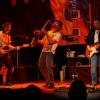 Ray Wilson, Marcin Kajper und Steve Wilson (von links) sowie Mario Koszel an den Drums und Kool Lycek am Keyboard rockten die Haßfurter Stadthalle.