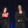 Heidi Friedrich und Birgit Süß überzeugten bei ihrem Jahresrückblick "Inventur" im Theater am Neunerplatz.