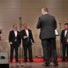 Im Gepäck hatte das sonst aus der Mainzer Fastnacht bekannte Ensemble um den musikalischen Leiter Michael Christ und den Mann am Klavier Andreas Leuck Weihnachtslieder aus allen Epochen und aus aller Welt. Im Gepäck hatte das sonst aus der Mainzer Fastnacht bekannte Ensemble um den musikalischen Leiter Michael Christ und den Mann am Klavier Andreas Leuck Weihnachtslieder aus allen Epochen und aus aller Welt.