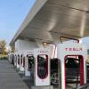 Ladestation: Super-Charger von Tesla. Ladestation: Super-Charger von Tesla.