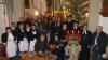 Die Mitwirkenden der Fränkischen Weihnacht kamen im Chorraum der Dorfkirche zusammen.