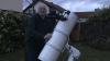 Hobby-Astronom Georg Keller baut sein Teleskop im heimischen Garten in Thüngersheim auf. Hobby-Astronom Georg Keller baut sein Teleskop im heimischen Garten in Thüngersheim auf.