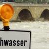 Im Koalitionsvertrag hatten die Freien Wähler noch einen Baustopp für drei neue Flutpolder and er Donau durchgesetzt. Jetzt soll doch an allen möglichen Standorten vertieft geprüft werden.