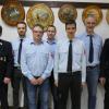 Die neue Vorstandsriege der Feuerwehr Mühlfeld, eingerahmt vom Kommandanten Joachim Schneider (links) und seinem Stellvertreter Mario Hawer (rechts): Jugendwart Timo Rütters, die drei Beisitzer Robert Schmidt, Oliver Eppler (stellvertretender Jugendwart), Florian Stuhl und Kassier Michael Eppler. Die neue Vorstandsriege der Feuerwehr Mühlfeld, eingerahmt vom Kommandanten Joachim Schneider (links) und seinem Stellvertreter Mario Hawer (rechts): Jugendwart Timo Rütters, die drei Beisitzer Robert Schmidt, Oliver Eppler (stellvertretender Jugendwart), Florian Stuhl und Kassier Michael Eppler.