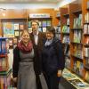 Die Filiale der Schönigh-Buchhandlung in der Bronnbacher Straße in Marktheidenfeld eröffnete am Donnerstag. Mit dabei: Inhaber Adolf Wolz jun., und die Buchhändlerinnen (von links) Hannah Vogt und Carola Göbel.
