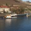 Erst um 10.3o Uhr am Montag Vormittag konnte sich das Schiff aus eigener Kraft befreien. Erst um 10.3o Uhr am Montag Vormittag konnte sich das Schiff aus eigener Kraft befreien.