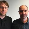 Gespräch zum Thema Internet-Sicherheit: Prof. Tobias Hoßfeld (rechts), Inhaber des Lehrstuhls Informatik III an der Universität Würzburg und Experte für Kommunikationssysteme, und der wissenschaftliche Mitarbeiter Nicholas Gray Gespräch zum Thema Internet-Sicherheit: Prof. Tobias Hoßfeld (rechts), Inhaber des Lehrstuhls Informatik III an der Universität Würzburg und Experte für Kommunikationssysteme, und der wissenschaftliche Mitarbeiter Nicholas Gray
