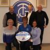 Die Turngemeinde Würzburg-Heidingsfeld hat das Gütesiegel „Seniorenfreundlicher Sportverein“ verliehen bekommen. Im Bild: (hinten von links) Udo Feldinger, TGWH-Vorsitzende Andrea Germeroth, Horst Oehler  vom Turngau Würzburg; (vorne von links) die Übungsleiterinnen Karin Krauth, Claudia Faust und Sabine Bathelt (Leiterin der TGWH-Abteilung Turnen und Gymnastik).