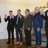 Landrat Florian Töpper (von links) vereidigte die neuen Feldgeschworenen am Ende des Festgottesdienstes. Es sind dies Simon Scheuring (Schonungen), Christoph Gerstner (Madenhausen), Walter Kaspar (Grafenrheinfeld) Franz-Josef Kießling (Forst) und Horst Stumpf (Löffelsterz). Landrat Florian Töpper (von links) vereidigte die neuen Feldgeschworenen am Ende des Festgottesdienstes. Es sind dies Simon Scheuring (Schonungen), Christoph Gerstner (Madenhausen), Walter Kaspar (Grafenrheinfeld) Franz-Josef Kießling (Forst) und Horst Stumpf (Löffelsterz).
