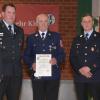 Ludwig Spall (Mitte) ist seit 60 Jahren Mitglied bei der Feuerwehr Kist. Gratulation kam von der Feuerwehrleitung (von links): Erhard Spiegel, Christian Kamin, Michael Engert und Marco Spiegel.