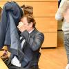 Jetzt will der Olympiasieger und Fecht-Weltmeister nicht mehr so gerne fotografiert werden. Er hielt sich auf der Anklagebank zum Schutz vor den Fotografen den Mantel vors Gesicht. Jetzt will der Olympiasieger und Fecht-Weltmeister nicht mehr so gerne fotografiert werden. Er hielt sich auf der Anklagebank zum Schutz vor den Fotografen den Mantel vors Gesicht.