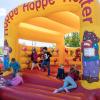 Großen Spaß hatten die Kinder bei den Gewerbetagen auf der eigens für sie bereigestellten Hüpfburg. Großen Spaß hatten die Kinder bei den Gewerbetagen auf der eigens für sie bereigestellten Hüpfburg.