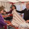 Von weit her kamen die Interessenten und Kunden nach Weyersfeld, um in dem großen Angebot von Stoffen und Kurzwaren zu stöbern und zu kaufen. Von weit her kamen die Interessenten und Kunden nach Weyersfeld, um in dem großen Angebot von Stoffen und Kurzwaren zu stöbern und zu kaufen.