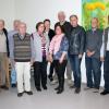 Die langjährigen Mitglieder des Ortsgeschichtlichen Arbeitskreises: (von links) Herbert Ludwig, Rudi Meinhardt, Werner Firnschild, Günther Bergmann, Anna Dahlser, Vorsitzende Britta Ritter, die stellvertretende Bürgermeisterin Karin Model, Ehrenvorsitzender Günther Birkle, der stellvertretende Vorsitzende Harald Leitherer, Heinz Jakob, Fritz Träber und Bürgermeister Volker Karb.