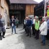 Gelungener Abschluss: Bei Braumeister und Biersommelier Andreas Seufert (links) von der Pax-Bräu in Oberelsbach fand die sieben Kilometer lange Genusswanderung, flankiert von vielen ausgesuchten Schmankerln, ihren Abschluss. Gelungener Abschluss: Bei Braumeister und Biersommelier Andreas Seufert (links) von der Pax-Bräu in Oberelsbach fand die sieben Kilometer lange Genusswanderung, flankiert von vielen ausgesuchten Schmankerln, ihren Abschluss.