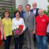 Im Bild (von links): Stellvertretende SPD-Landesvorsitzende Marietta Eder, Bürgermeisterin Bettina Bärmann, Elisabeth Bieber, SPD-Kreisvorsitzender Kai Niklaus, Landrat Florian Töpper, SPD-Ortsvereinsvorsitzender Oberwerrn Thomas Wohlfahrt, Rainer Rummert, MdB a.D. Frank Hofmann.