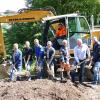 Spatenstich zum Bau der Skirollerbahn: Im Bild Horst Gutermuth, Vorsitzender der SKG Gersfeld (links) Elmar Hergert, Planungsbüro Hergert (Dritter von links), Steffen Korell (Mitte) Veit Küllmer (Zweiter von rechts) und Andreas Boll (rechts).