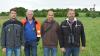 Vogelschützer und Stromer engagieren sich für den Weißstorch: Im Bild (von links) Fabian Roßmanith, Gerhard Demling (beide Überlandwerk Rhön), Daniel Scheffer und Johannes Bachmann vom Landesbund für Vogelschutz. Vogelschützer und Stromer engagieren sich für den Weißstorch: Im Bild (von links) Fabian Roßmanith, Gerhard Demling (beide Überlandwerk Rhön), Daniel Scheffer und Johannes Bachmann vom Landesbund für Vogelschutz.