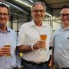 Gratulierten Geschäftsführer André Reich (rechts) zum Jubiläum 100 Jahre Reich GmbH in Mellrichstadt: der stellvertretende Landrat Peter Suckfüll und Bürgermeister Eberhard Streit (von links). Gratulierten Geschäftsführer André Reich (rechts) zum Jubiläum 100 Jahre Reich GmbH in Mellrichstadt: der stellvertretende Landrat Peter Suckfüll und Bürgermeister Eberhard Streit (von links).