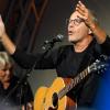 "Sind frisch Verliebte hier?" Reinhold Beckmann und Band beim Sommerhausen Festival.