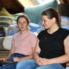 Sprachunterricht geben sich hier gegenseitig Polina Shuvalova (links) und Anastasia Savina. Sprachunterricht geben sich hier gegenseitig Polina Shuvalova (links) und Anastasia Savina.