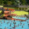 Geht es nach den Plänen der Gemeinde, soll das Frammersbacher Terrassenbad bald mit Baumhotel und Zeltplatz punkten.