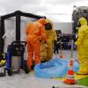 Poncho für Profis: Der Chemieschutzanzug der Schaeffler-Werksfeuerwehr hält auch Gift-Regen stand. Poncho für Profis: Der Chemieschutzanzug der Schaeffler-Werksfeuerwehr hält auch Gift-Regen stand.
