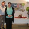 Die neue Ausstellung im Foyer des Landratsamtes gestaltet das Unternehmen Campus Hotel Restaurant aus Bad Kissingen. Bei der Eröffnung mit dabei waren (von links): Landtagsabgeordneter Gerald Pittner, die Geschäftsführer Dieter Rinke und Kerstin Mack sowie (von rechts) der stellvertretende Landrat Peter Suckfüll und Kreisrat Egon Friedel.