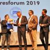 Sie freuten sich beim Jahresforum der Kfz-Innung in den Mainfrankensälen über einen gelungenen  Abend (von links): die stellvertretenden Obermeister Marcus Eisner und Michael Hagenauer, Sebastian Reich, Obermeister Roland Hoier, Geschäftsführer Michael Frank und die beiden Referenten Mark T. Hofmann und Gereon Jörn.