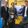 Im Bild von links: Lions-Präsident Dr. Martin Maisch-Bessler, Mitgliedsbeauftragter Maximilian Kunz und Sponsor Andreas Schubert.