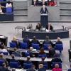 Der Bundestag hat 709 Abgeordnete, mehr als alle anderen westlichen Demokratien.