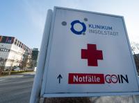 Am Ingolstädter Klinikum findet eine Protestaktion statt.